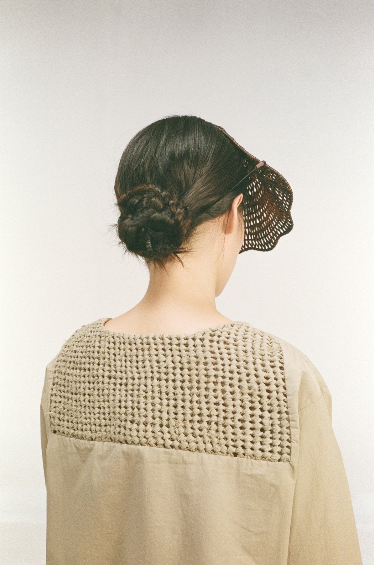 unisecon spring summer 2026 — paper and wind — lookbook photograph 28