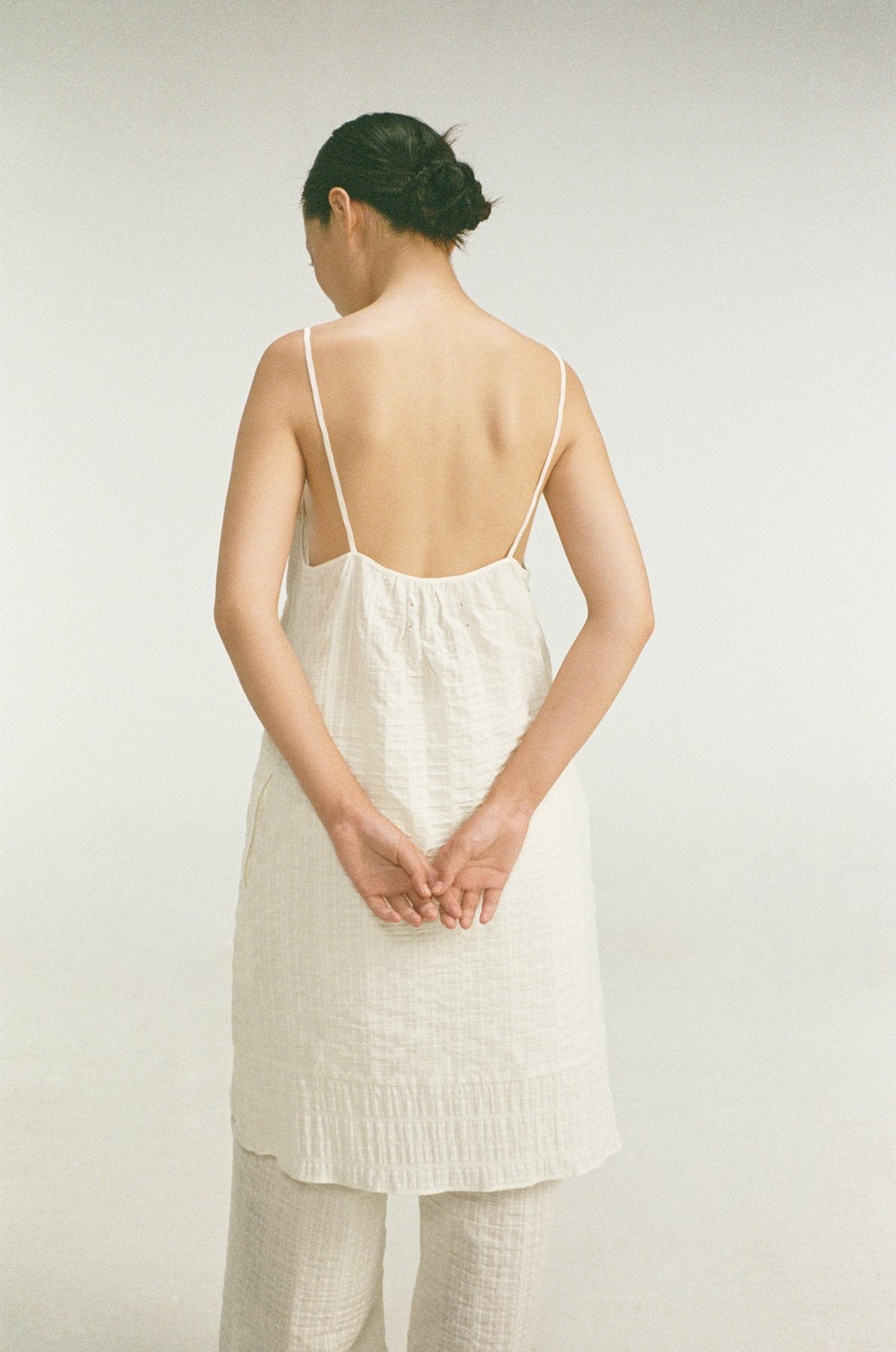 unisecon spring summer 2026 — paper and wind — lookbook photograph 38