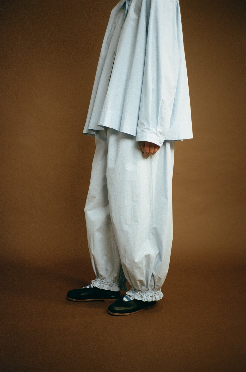 qira pants