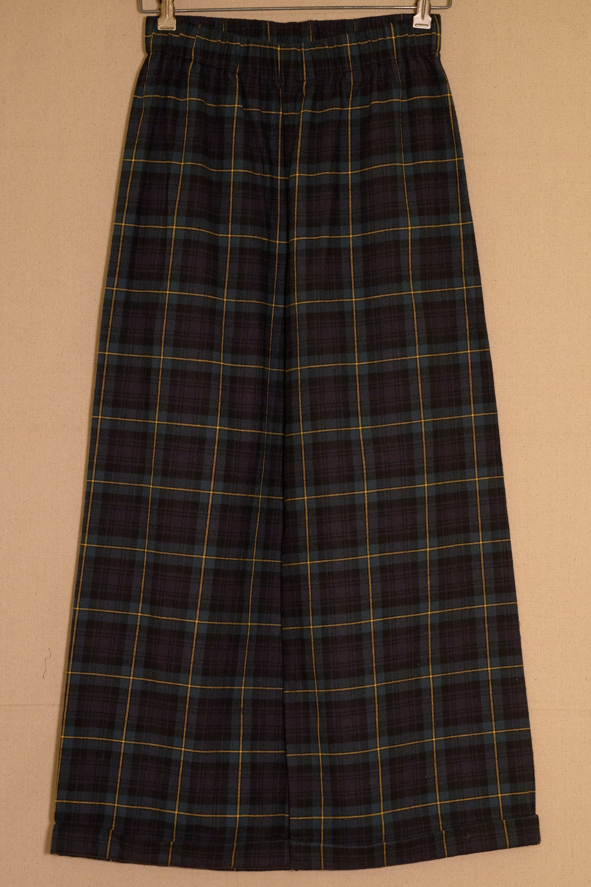 UNISECON Afra pants in blue detail view