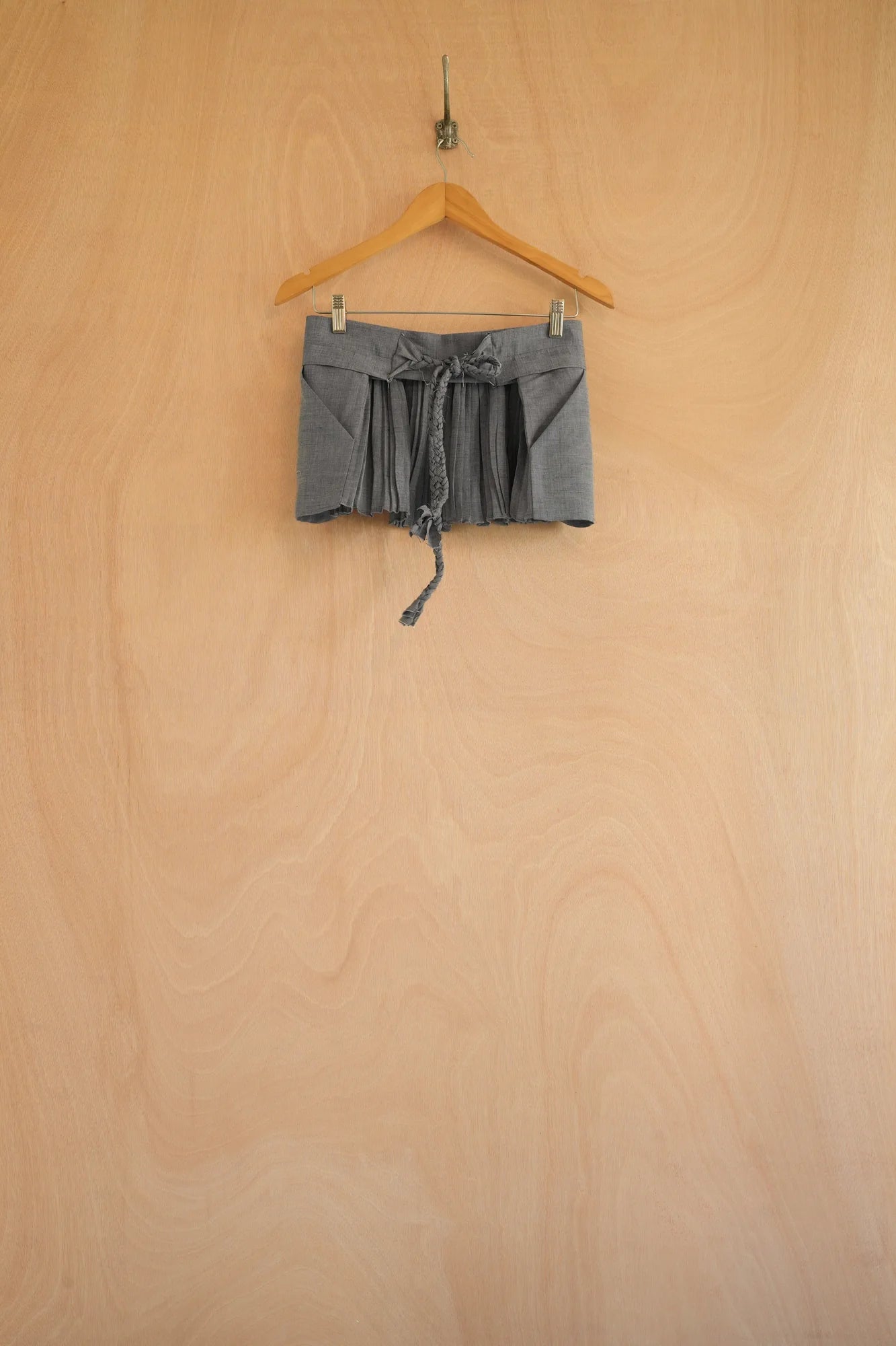 UNISECON Cora apron in blue, back view