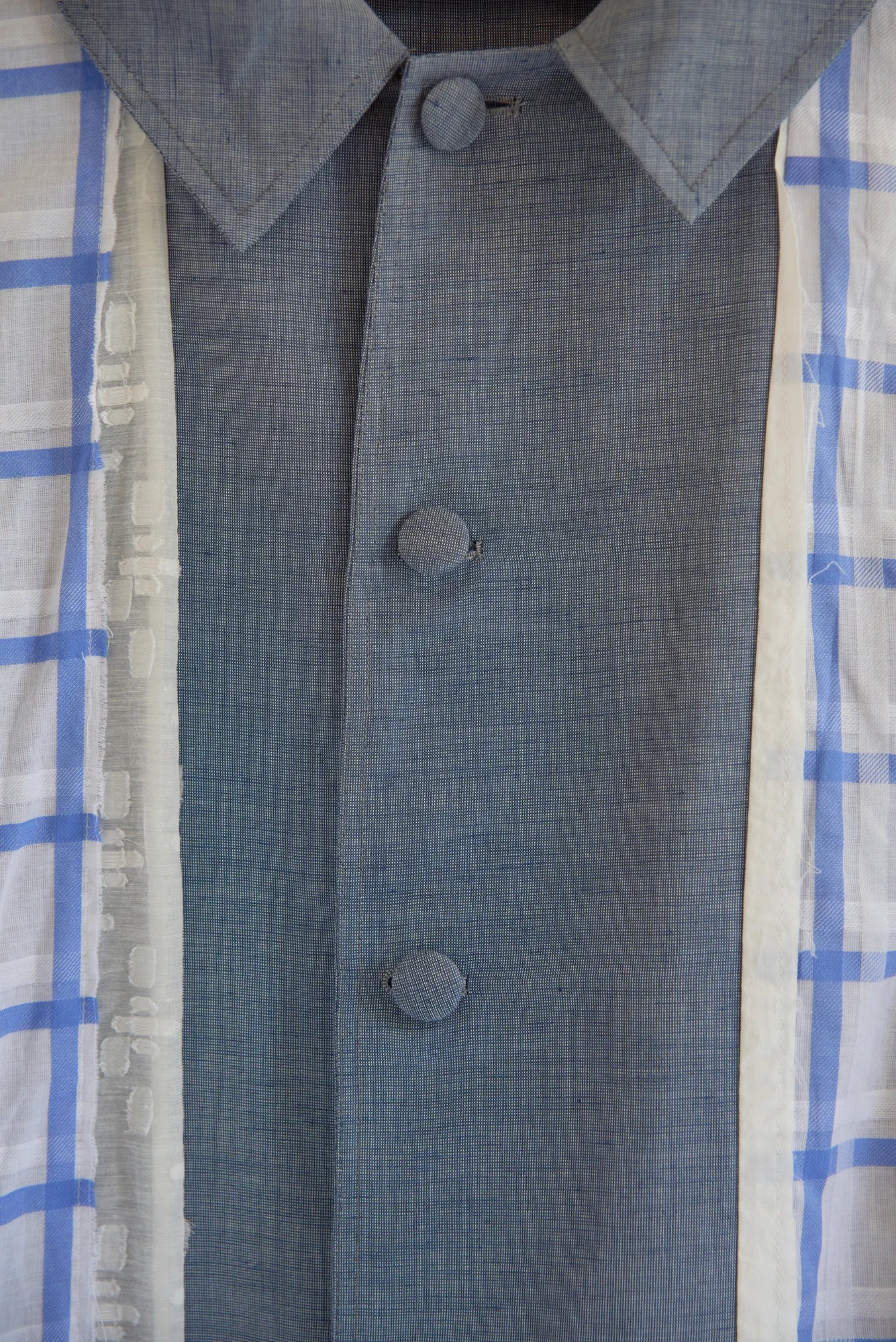 UNISECON Irma coat in blue, detail view