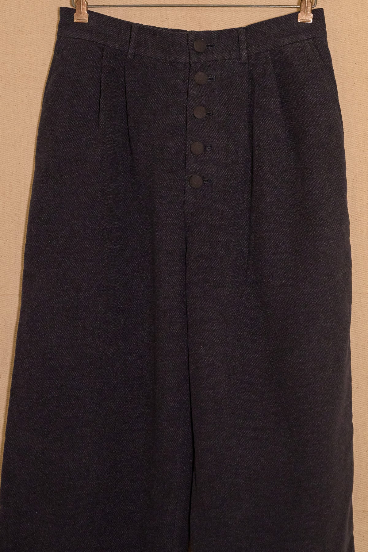 UNISECON Lima pants in blue detail view