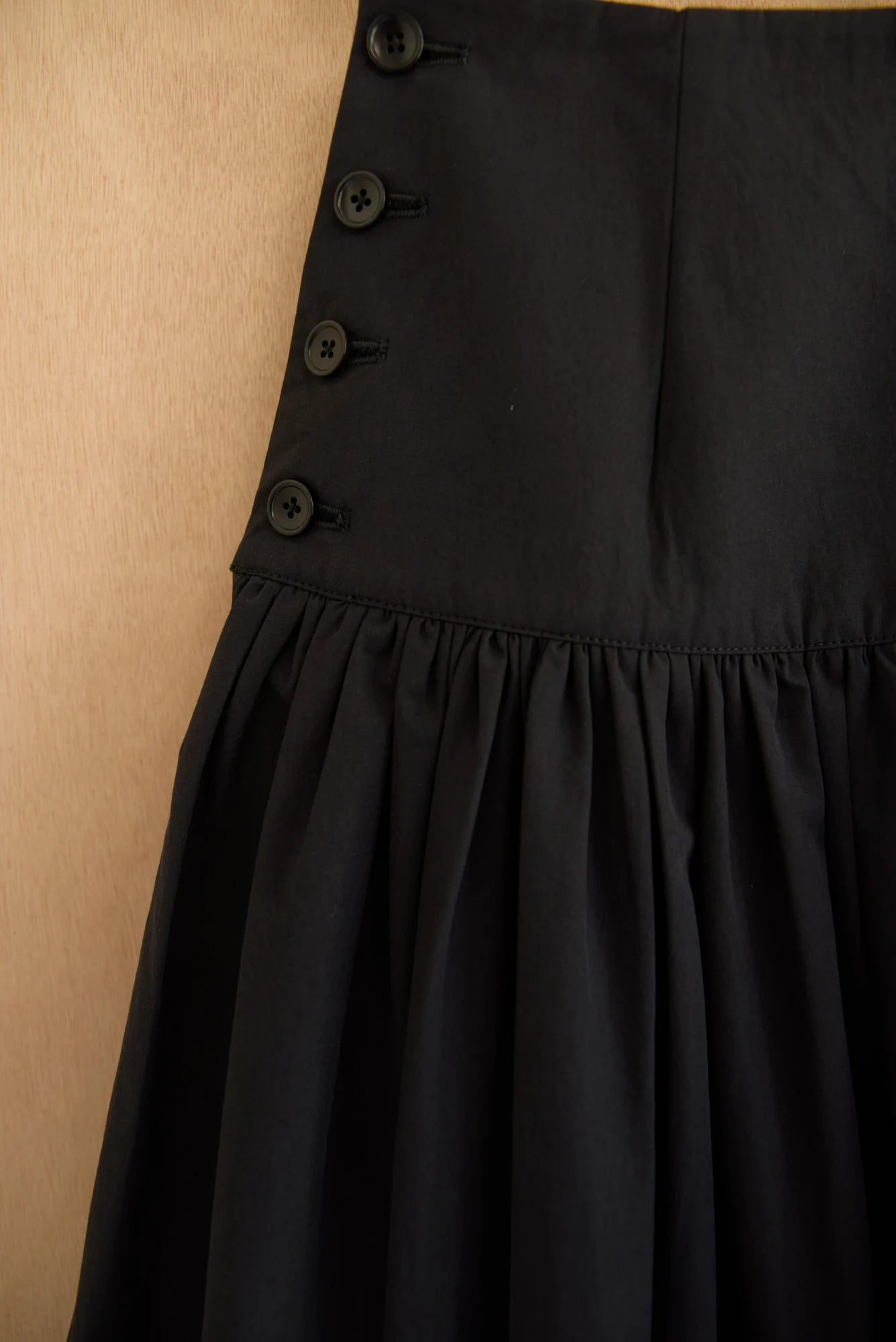 UNISECON Patten pants in black, detail view 01