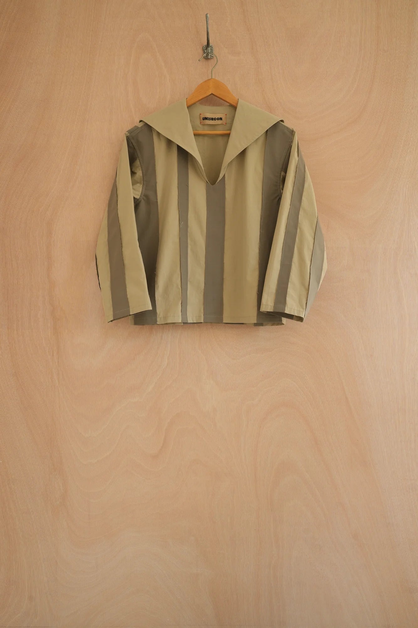 UNISECON Sally top in taupe/olive, front view
