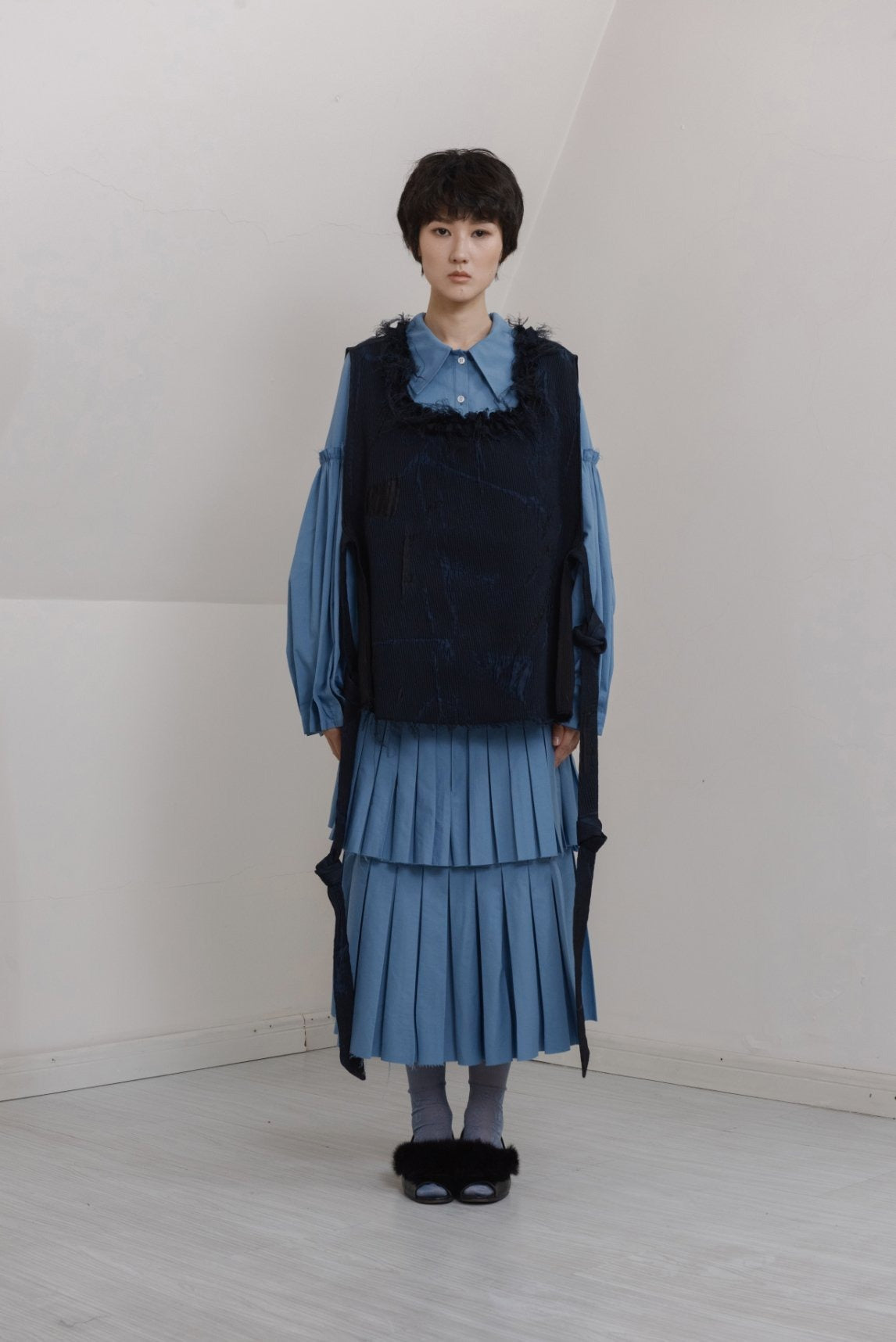 UNISECON AW21 Blue Pleated Sleeve Shirt