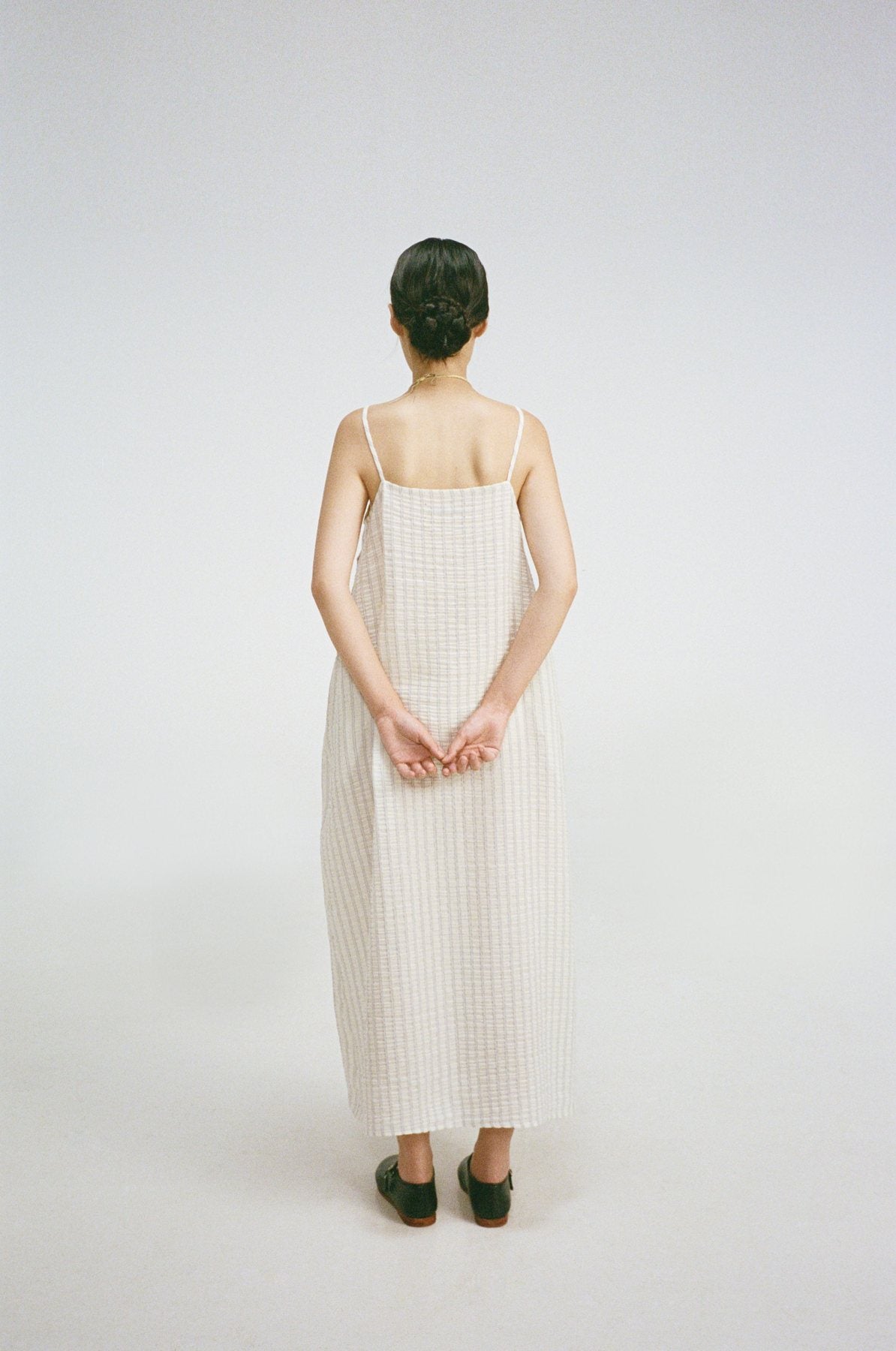 unisecon spring summer 2026 — paper and wind — lookbook photograph 21