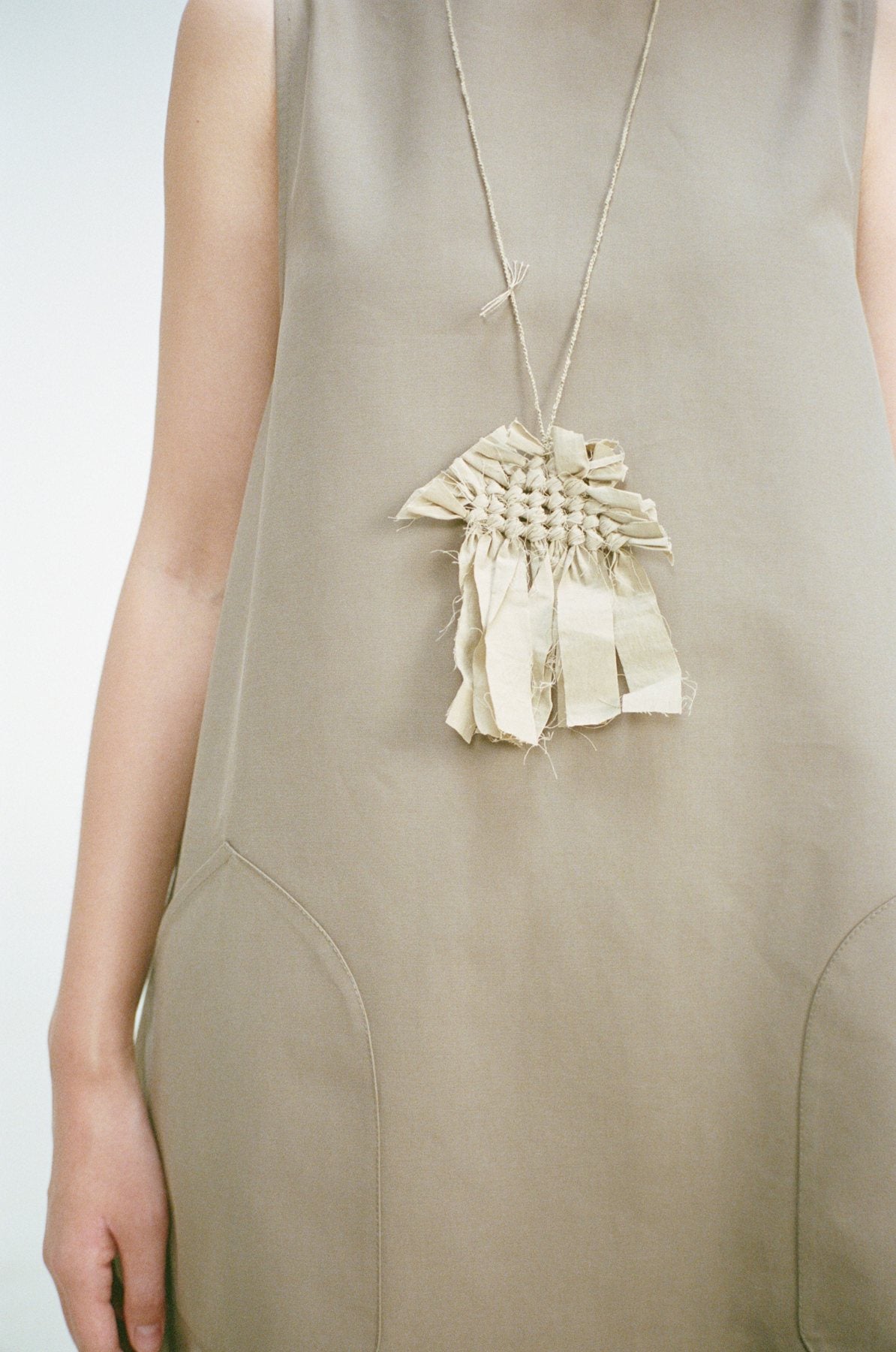 unisecon spring summer 2026 — paper and wind — lookbook photograph 24