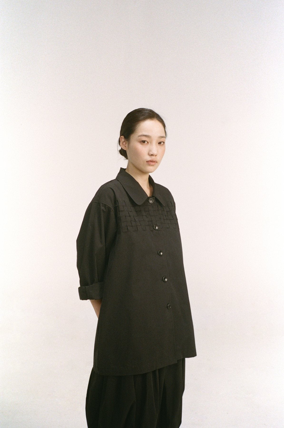 unisecon spring summer 2026 — paper and wind — lookbook photograph 49