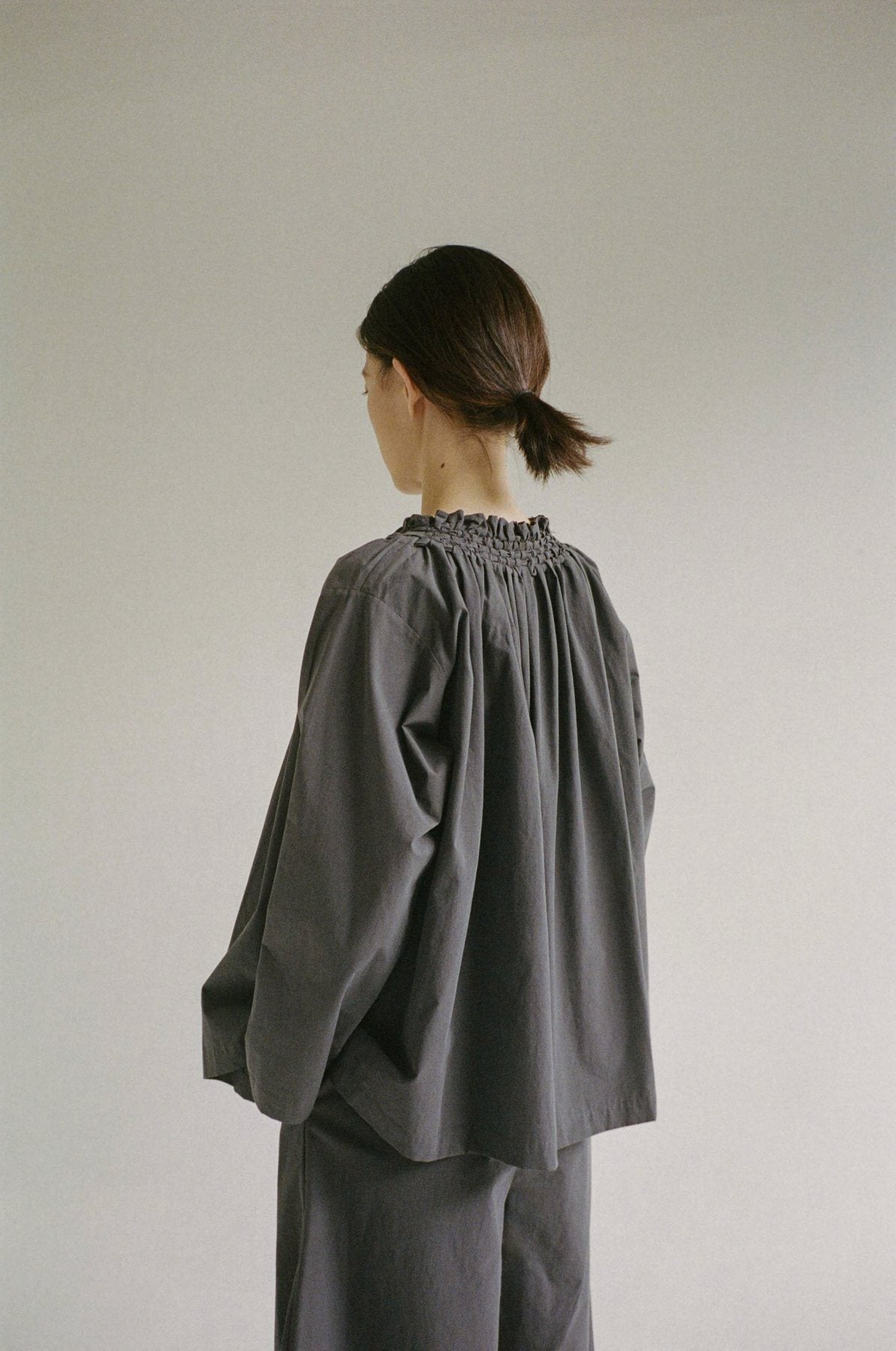 unisecon spring summer 2027 — sunning books — lookbook photograph 13