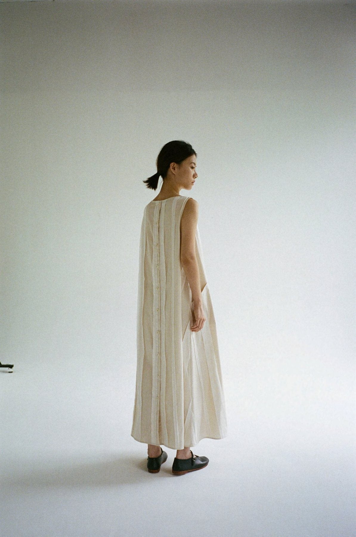 unisecon spring summer 2027 — sunning books — lookbook photograph 26