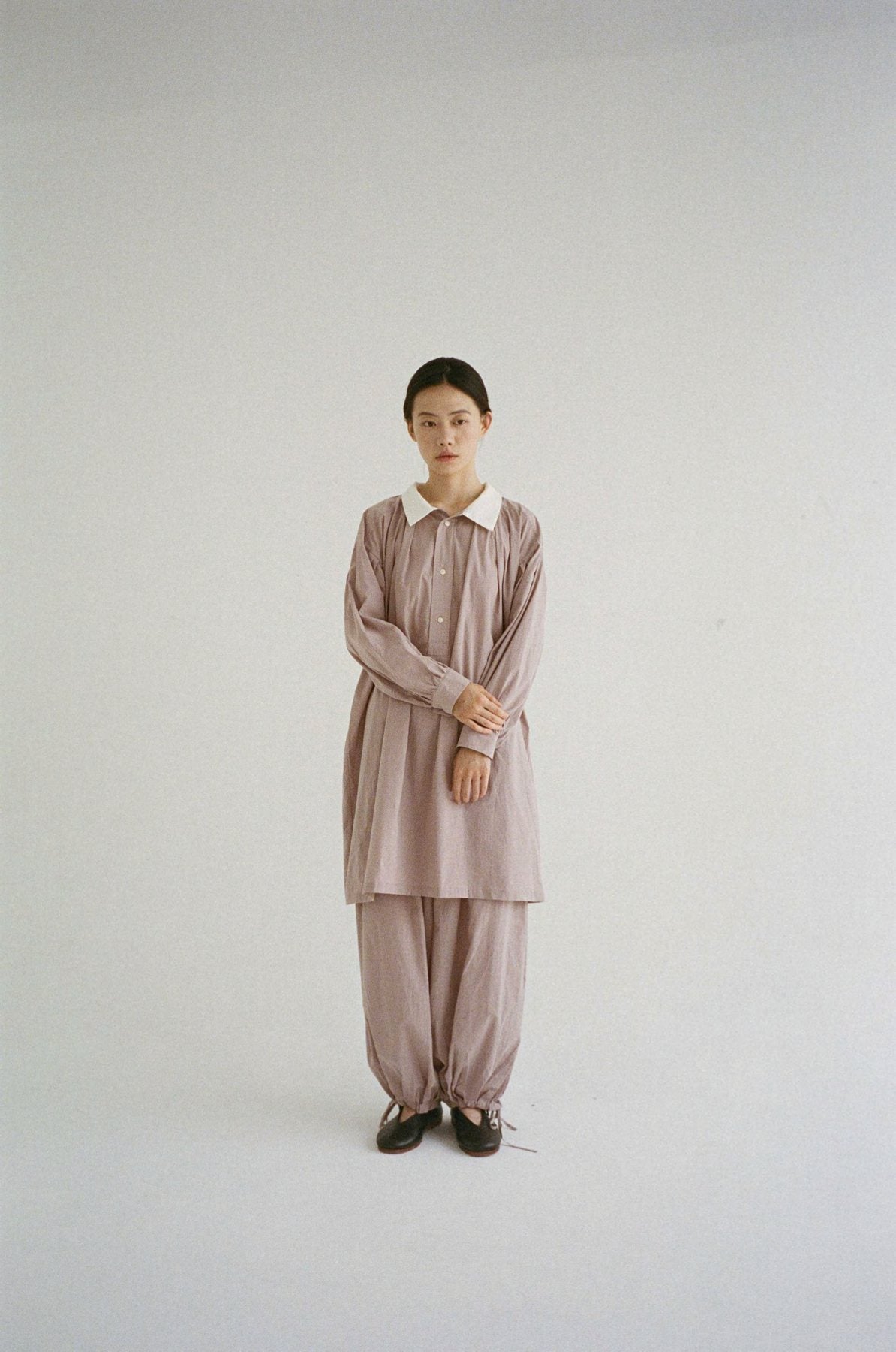 unisecon spring summer 2027 — sunning books — lookbook photograph 38