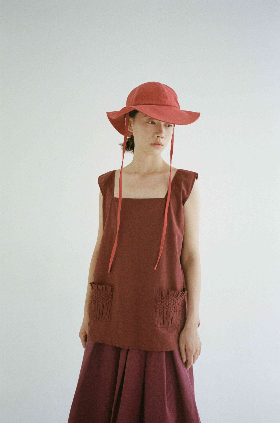 unisecon spring summer 2027 — sunning books — lookbook photograph 41